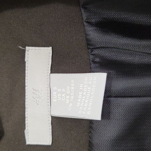H&M Blazer - Picture 3 of 5